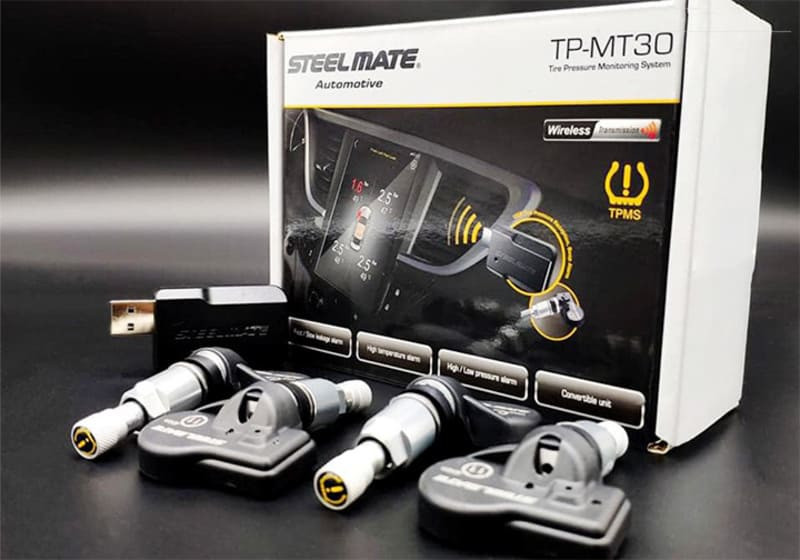 Bộ cảm biến áp suất lốp Steelmate thường có khả năng kết nối dữ liệu áp suất lốp trực tiếp với điện thoại di động của người lái