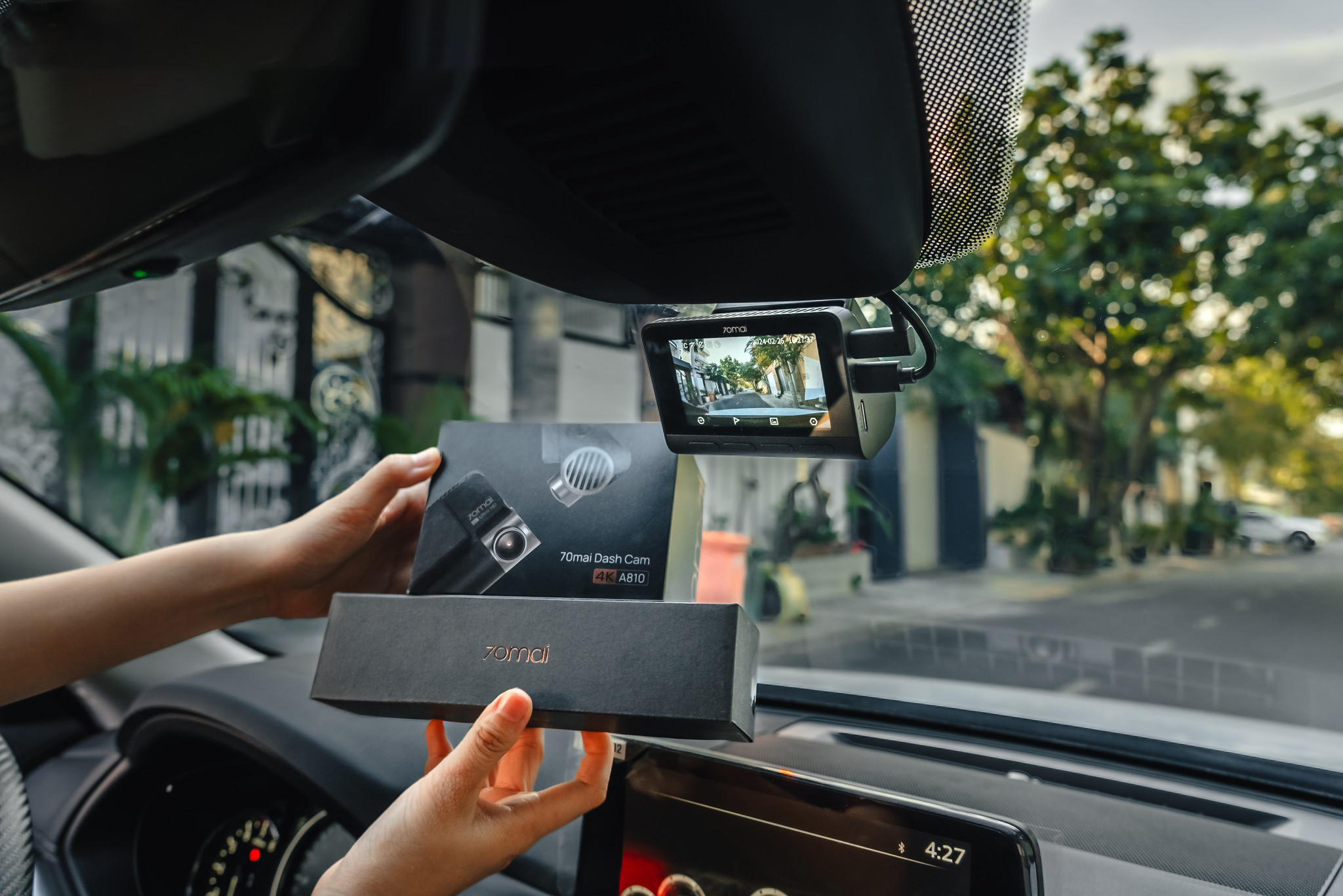 Camera hành trình ô tô ghi lại hình ảnh chất lượng cao khi di chuyển