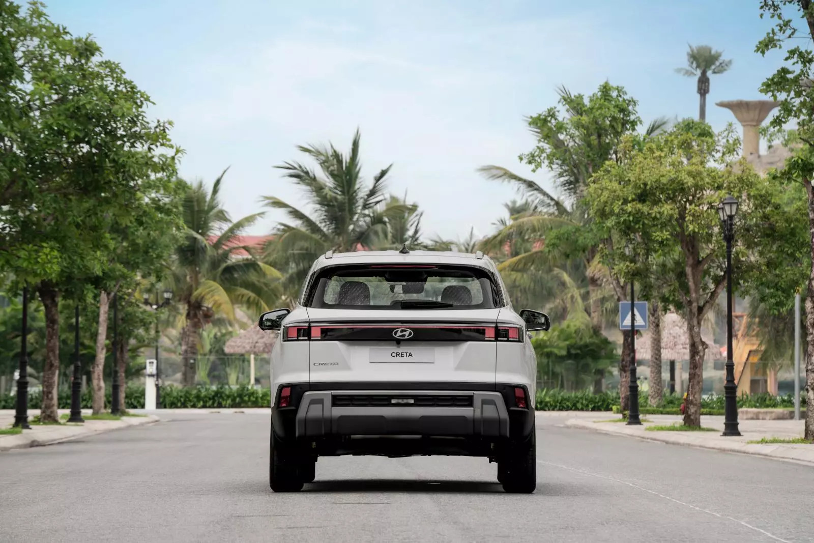 Cụm đèn hậu LED nối liền trên đuôi xe Hyundai Creta 2025.