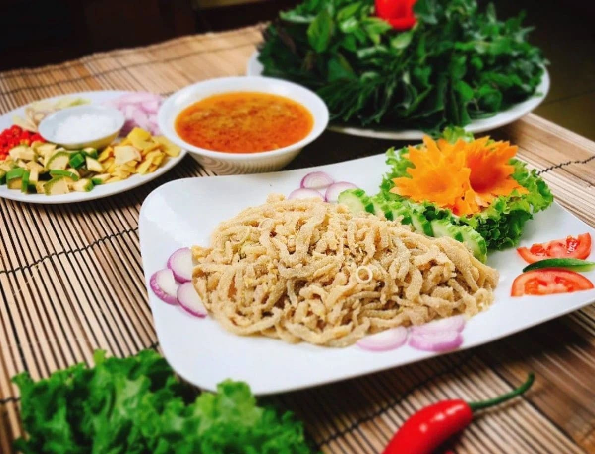 Gỏi cá nhệch tươi ngon, món ăn độc đáo của vùng đất Cúc Phương