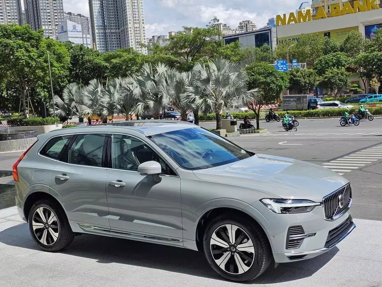 Hệ thống cảm biến và camera an toàn của Volvo XC60 2025
