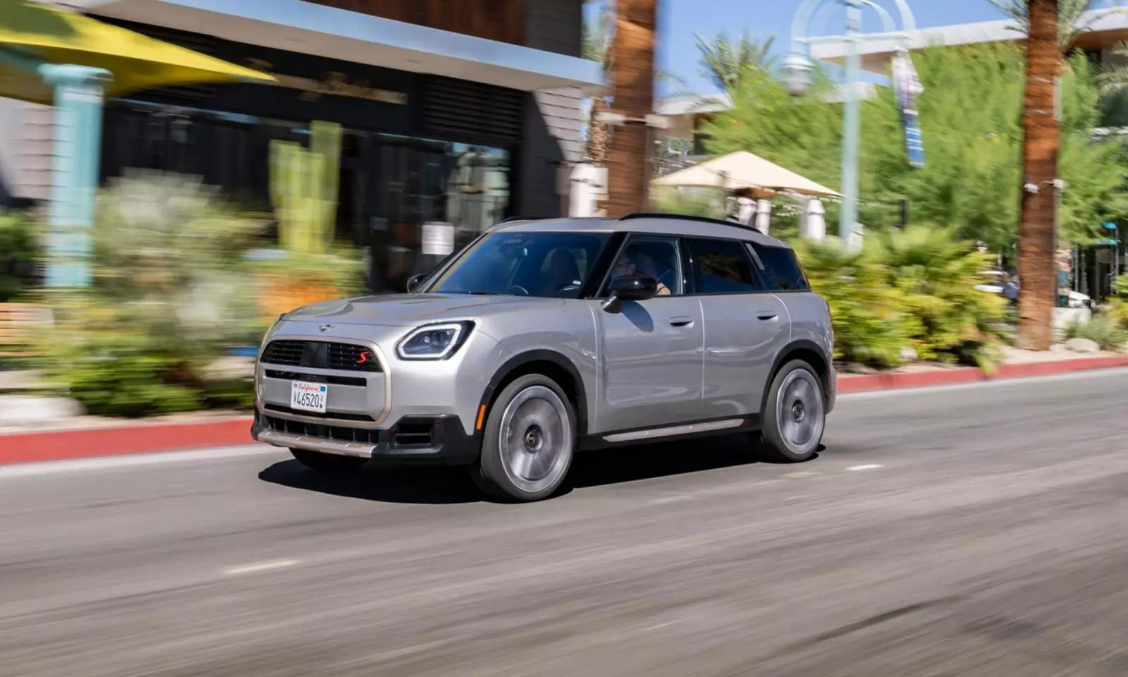 Hình ảnh MINI Countryman kích thước lớn hơn, phong cách crossover