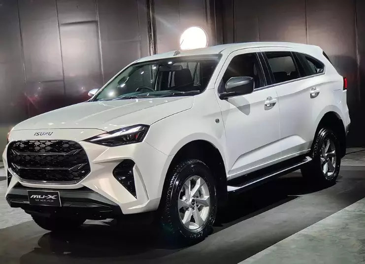 Isuzu Mu-X 2025 phiên bản nâng cấp chuẩn bị ra mắt