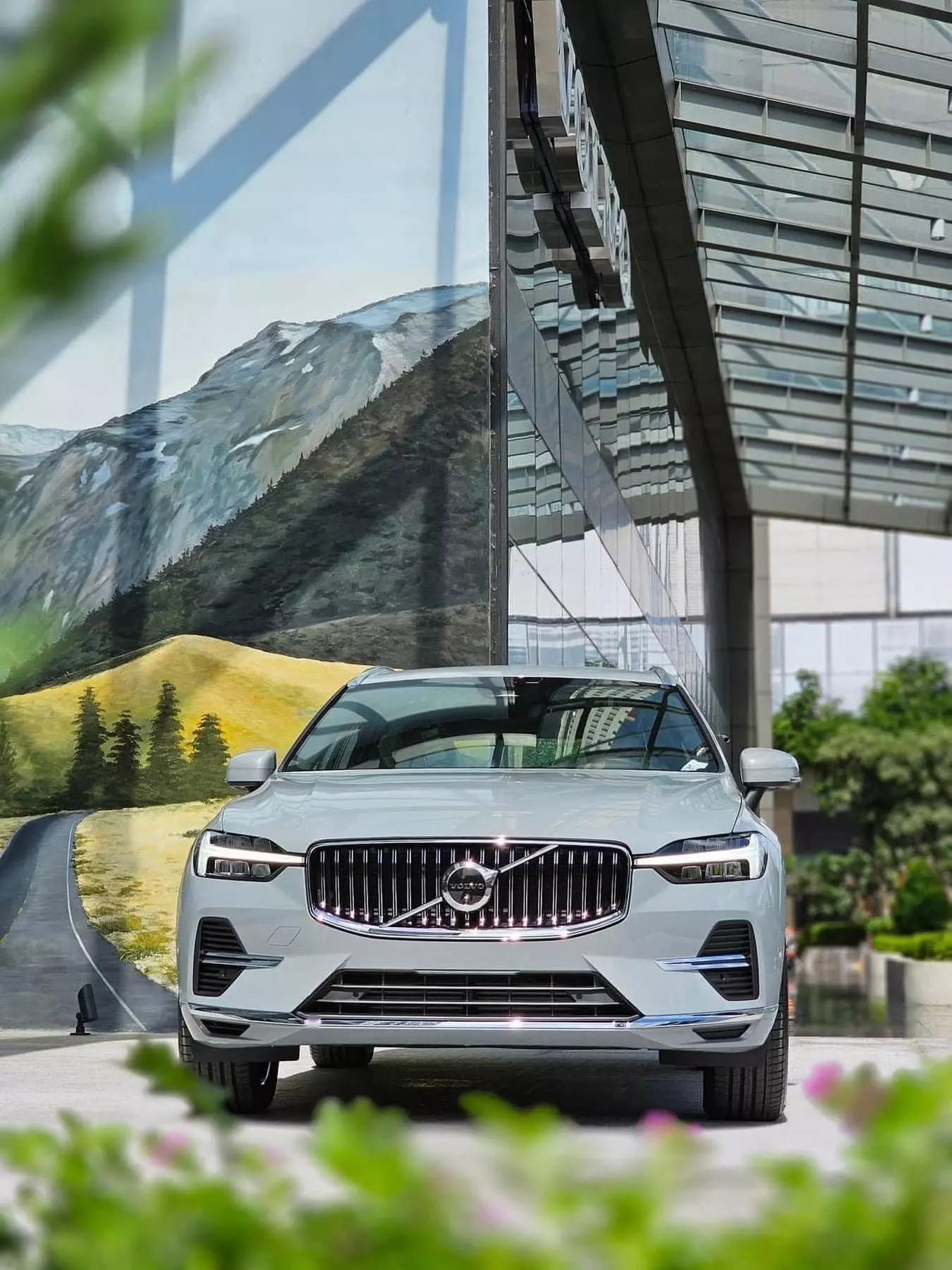 Khối động cơ mạnh mẽ của Volvo XC60 2025
