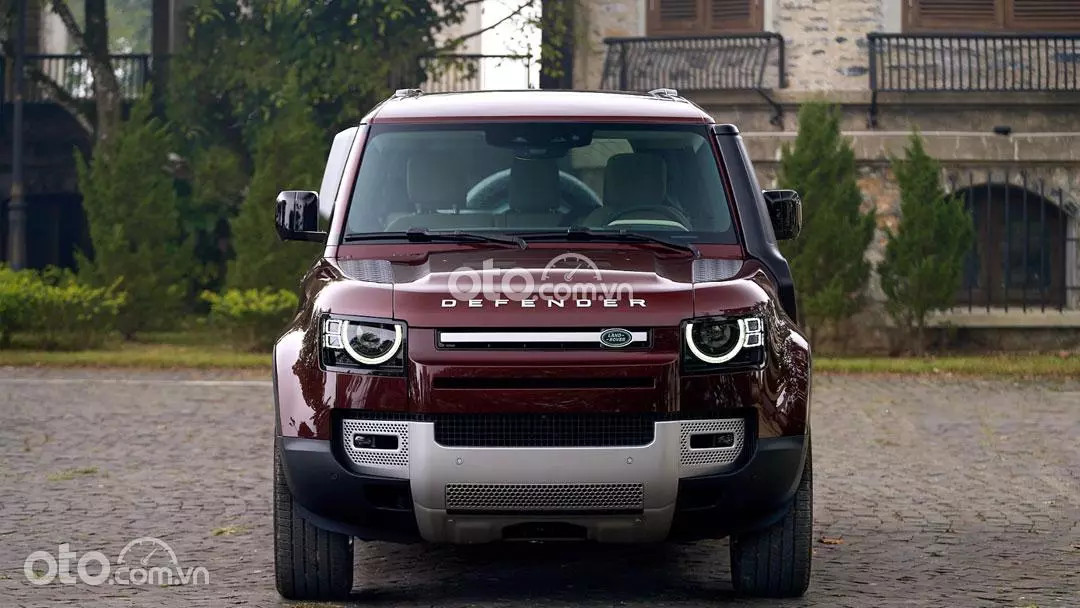Land Rover Defender 130 với chiều dài cơ sở được gia tăng