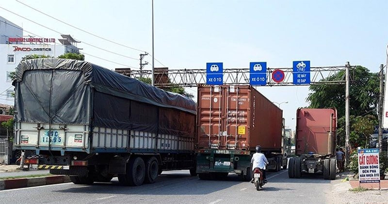 Quy định về tổng trọng lượng xe ô tô khi vận chuyển hàng hóa
