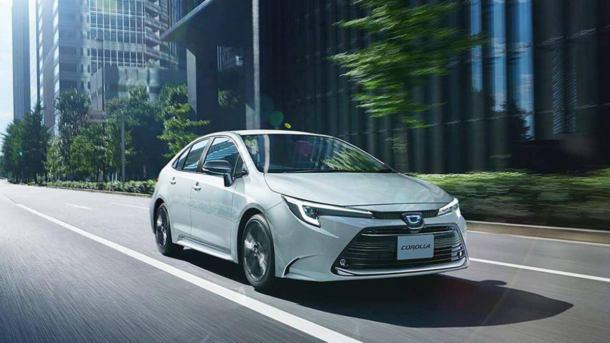 Toyota Avalon 2020 vận hành ổn định trên đường