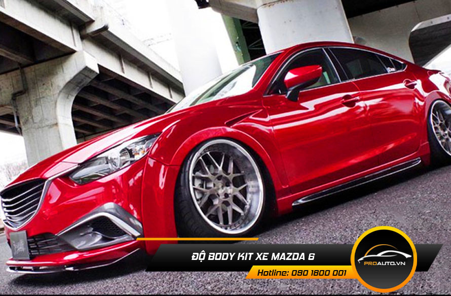 Chi tiết bộ body kit thể thao giúp tăng tính khí động học và vẻ ngoài mạnh mẽ cho xe Mazda 6.