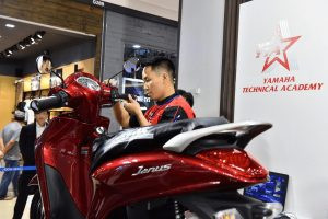Dấu hiệu xe tay ga hết bình qua khó khởi động