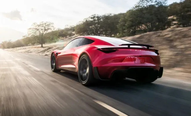 Động cơ điện mạnh mẽ của Tesla Roadster 2025 mang lại hiệu suất vượt trội