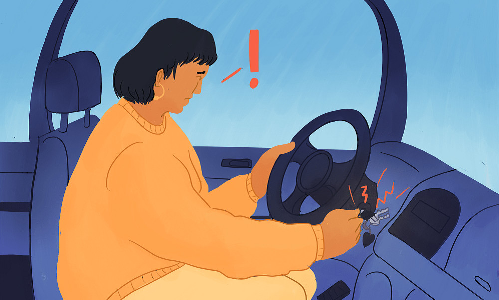 động cơ ô tô khó khởi động do xăng nhiễm nước