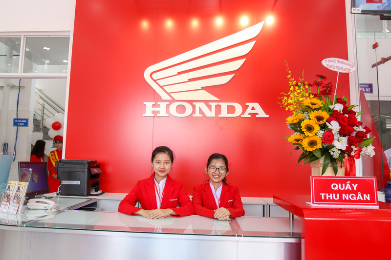 Không gian trưng bày xe Vision rộng rãi tại showroom xe máy uy tín ở Mộ Đức