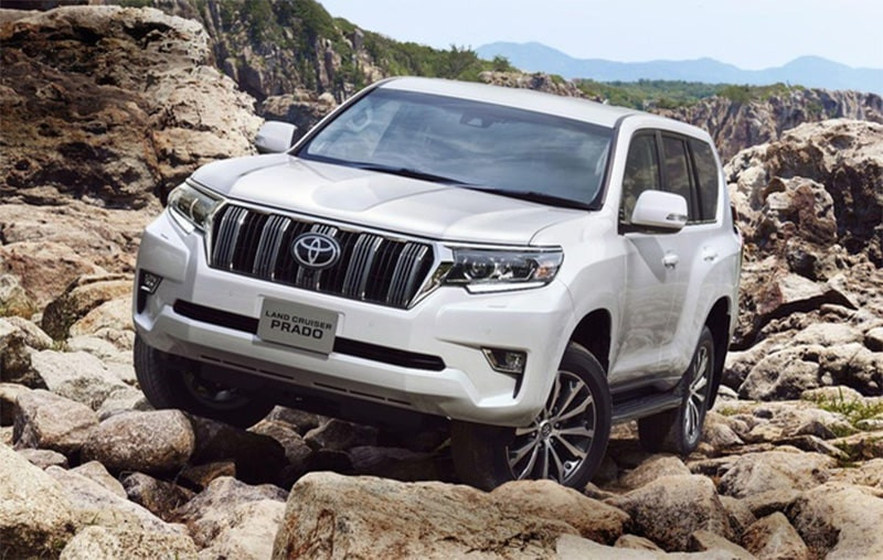 Kiểm tra tổng thể xe Toyota Land Cruiser 2018 cũ trước khi mua