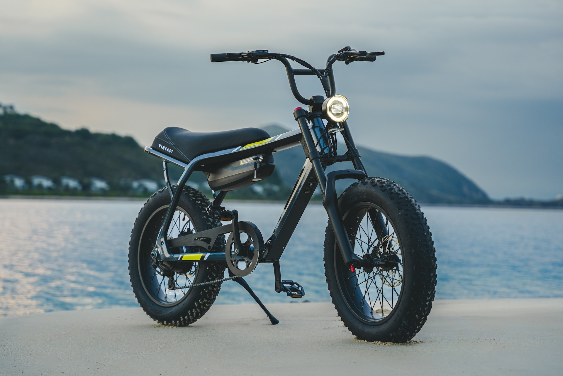 VinFast VF DrgnFly với kiểu dáng hiện đại và đường nét rồng bay